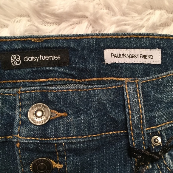 NWT DAISY FUENTES EMBROIDERED FLORAL JEANS - Picture 5 of 8